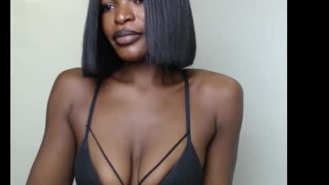 sweetxxboobsx online show from October 8, 9:37 am