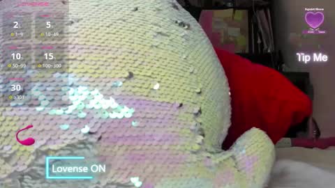 Mia online show from September 26, 6:49 pm