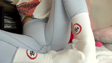 Mia online show from February 19, 7:59 pm