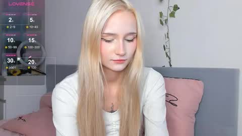 l1sa spears online show from October 31, 9:59 pm