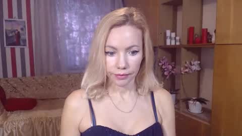 Sweety friend online show from December 14, 11:05 am