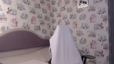 Mila online show from October 16, 1:00 pm