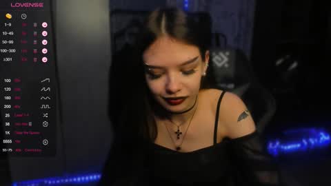 Snapshot of sweetydeviliya chatting on October 13, 5:09 am sweetydeviliya online show from October 13, 5:09 am
