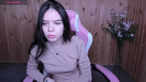 Snapshot of sweetydeviliya chatting on March 12, 10:16 am sweetydeviliya online show from March 12, 10:16 am