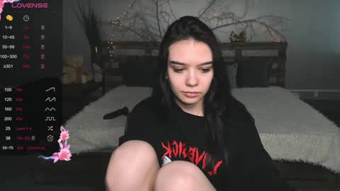 Snapshot of sweetydeviliya chatting on February 27, 10:55 am sweetydeviliya online show from February 27, 10:55 am