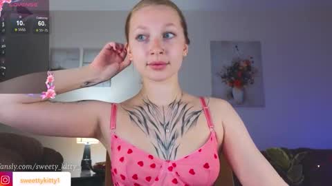 Jenny  give it a sub online show from October 21, 1:38 pm