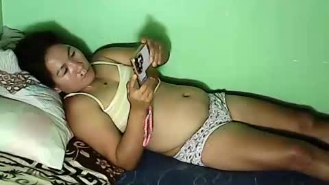 Sweetyummygirl online show from February 17, 11:22 pm