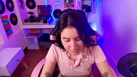 Catalina online show from March 11, 5:57 pm