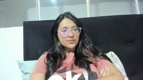 sweetyypeach online show from January 28, 3:36 am