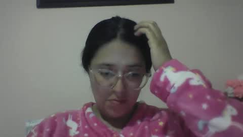sweetyypeach online show from March 11, 3:04 am