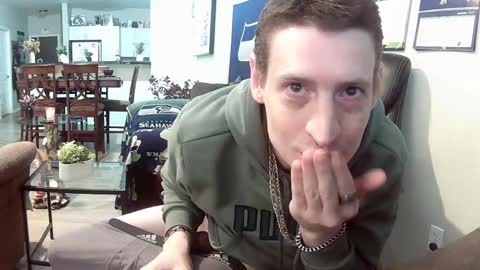 Kile online show from March 6, 5:22 pm