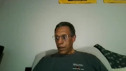 swimmerbod2495 online show from May 9, 1:44 am