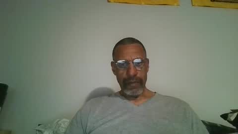 swimmerbod2495 online show from March 16, 1:42 am