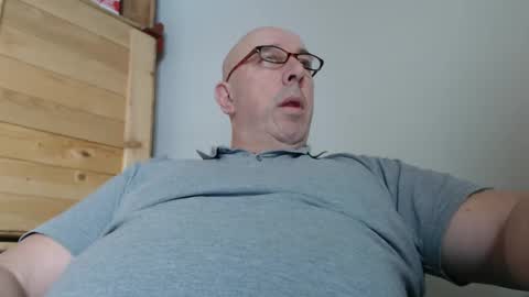 swissscooby55 online show from February 15, 7:49 am