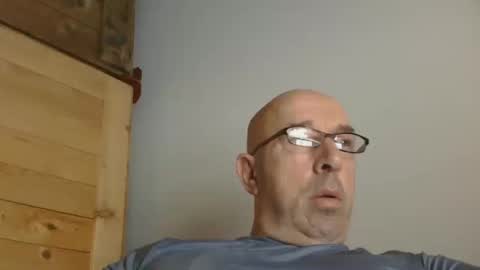 swissscooby55 online show from September 23, 5:45 am