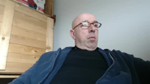 swissscooby55 online show from March 12, 7:57 am