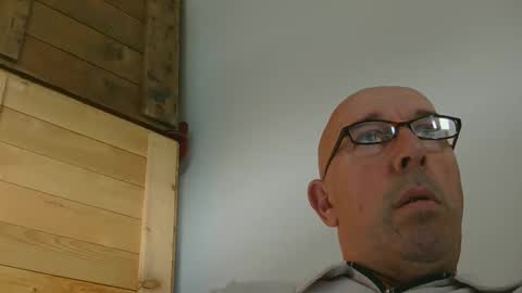 swissscooby55 online show from September 14, 11:22 am