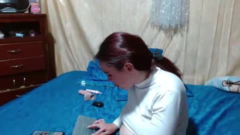 sydney_kane_ online show from December 17, 8:23 am