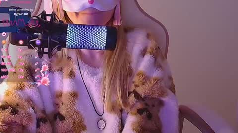 Milena online show from February 27, 2:25 am