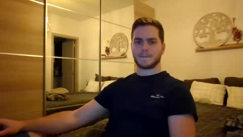 syl092 online show from January 14, 4:50 pm