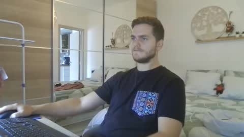 syl092 online show from October 17, 9:13 am