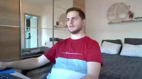 syl092 online show from January 10, 1:31 pm