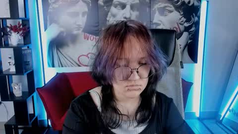 syllviareed online show from January 16, 10:02 am