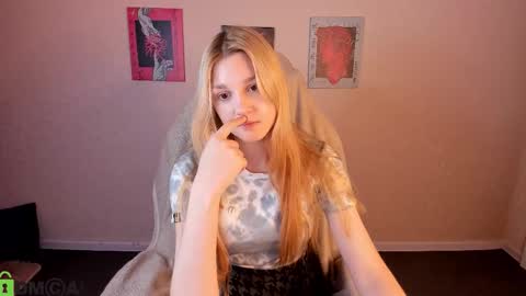 Sylvia online show from October 2, 9:41 am