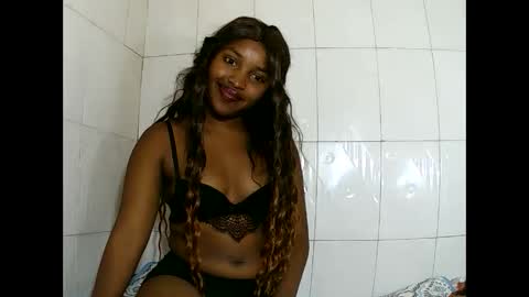 sylviasexy27 online show from February 26, 1:36 am