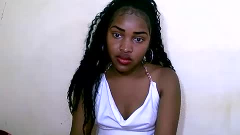 sylviasexy27 online show from December 22, 8:38 am