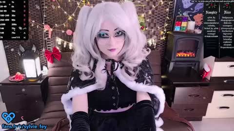 Sylvie online show from December 29, 12:20 am