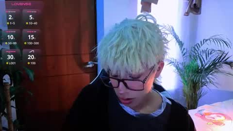 taichi online show from October 20, 11:26 am