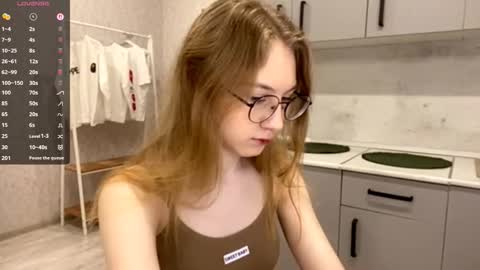 Tessa online show from December 21, 2:34 pm