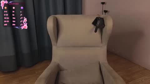 Lizzy online show from November 15, 6:31 pm