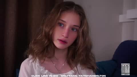 Mia online show from October 7, 2:29 am