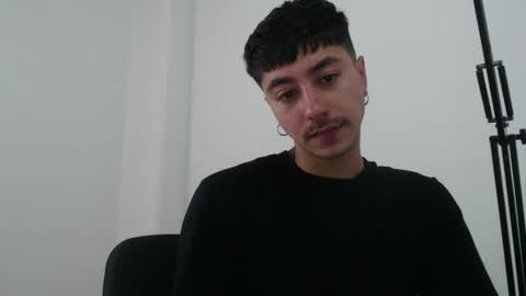 Snapshot of talhi_ chatting on October 25, 7:36 pm talhi_ online show from October 25, 7:36 pm