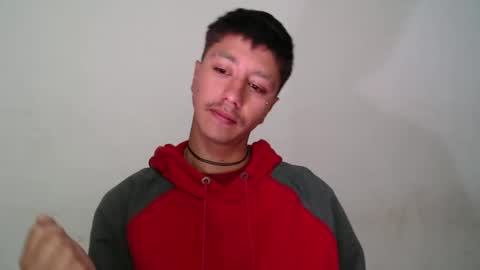 Snapshot of talhi_ chatting on December 12, 12:38 am talhi_ online show from December 12, 12:38 am