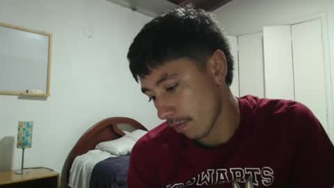 Snapshot of talhi_ chatting on December 27, 4:04 am talhi_ online show from December 27, 4:04 am