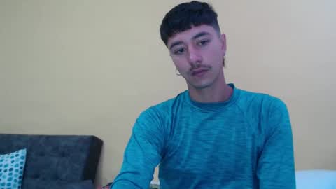 Snapshot of talhi_ chatting on October 24, 7:20 am talhi_ online show from October 24, 7:20 am