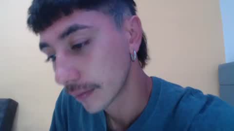 Snapshot of talhi_ chatting on October 23, 3:19 am talhi_ online show from October 23, 3:19 am