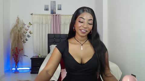 Snapshot of talianamoreno chatting on September 10, 4:02 am taliana modelo independiente online show from September 10, 4:02 am