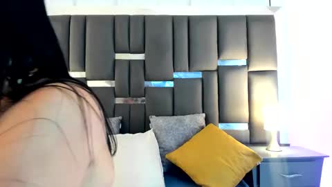 tali  online show from February 17, 3:55 pm