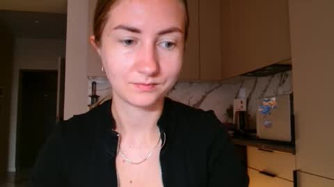  Kira  online show from October 25, 7:08 am