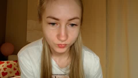 Snapshot of taliiyafiredream chatting on March 12, 6:29 am Kira online show from March 12, 6:29 am