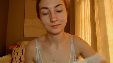 Snapshot of taliiyafiredream chatting on February 10, 9:36 am Kira online show from February 10, 9:36 am