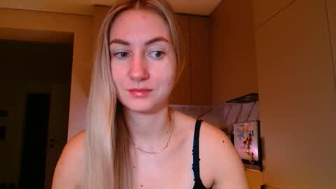  Kira  online show from December 22, 6:09 am