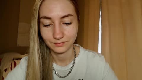 Snapshot of taliiyafiredream chatting on February 7, 8:55 am Kira online show from February 7, 8:55 am