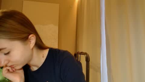 Snapshot of taliiyafiredream chatting on January 30, 5:52 am Kira online show from January 30, 5:52 am