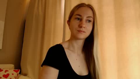 Snapshot of taliiyafiredream chatting on March 3, 12:39 pm Kira online show from March 3, 12:39 pm