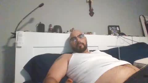 Snapshot of talllatino310 chatting on October 12, 11:39 pm talllatino310 online show from October 12, 11:39 pm